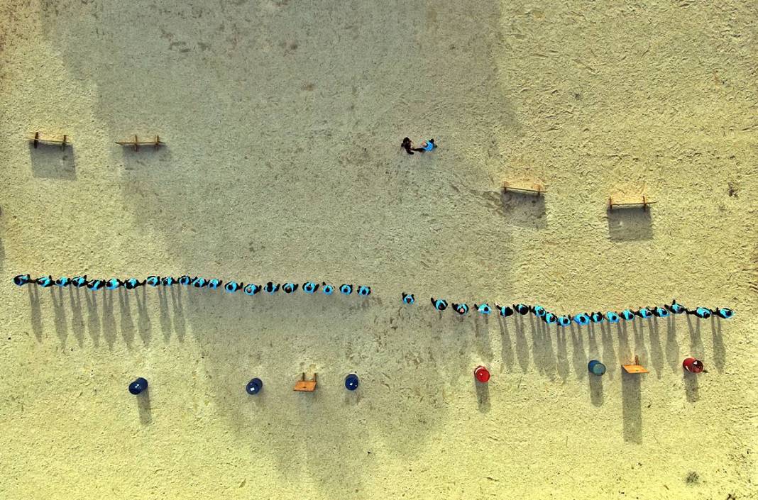 Yerli Lara Croft, karanlıkta hedefi 12'den vuruyor! Polis eğitmeni Nisa Aydın'ın müdahale teknikleri nefesleri kesiyor 10